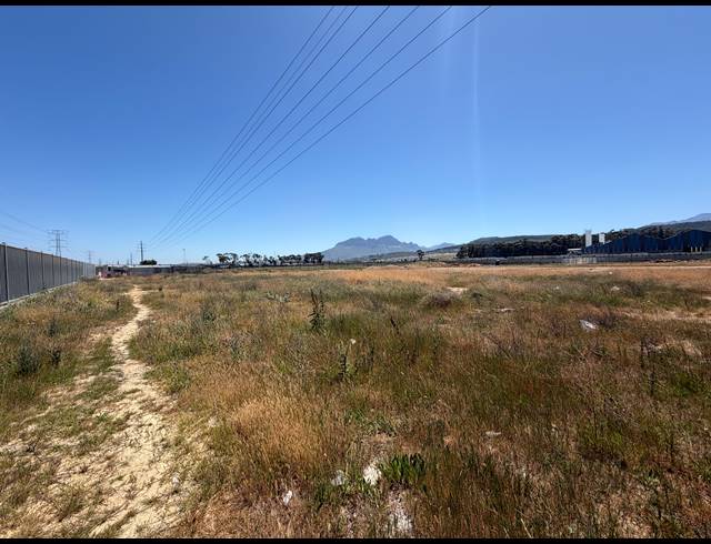 16,500M² INDUSTRIAL YARD TO LET IN STRAND INDUSTRIA